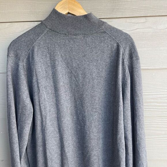 J Hilburn cashmere/silk blend pullover sweater - Picture 6 of 8
